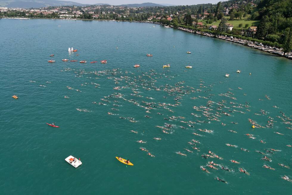 Traversée du lac à la nage